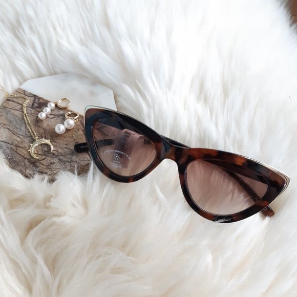 NWT Aldo | Retro cat-eye sunglasses - Picture 1 of 8